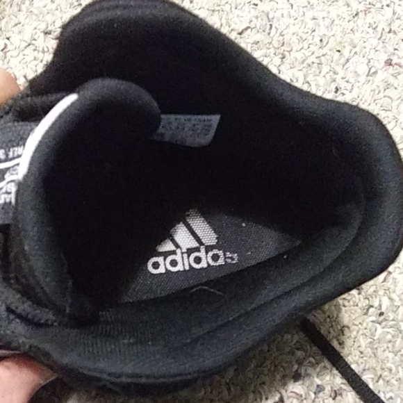 Adidas shoes - Picture 4 of 5